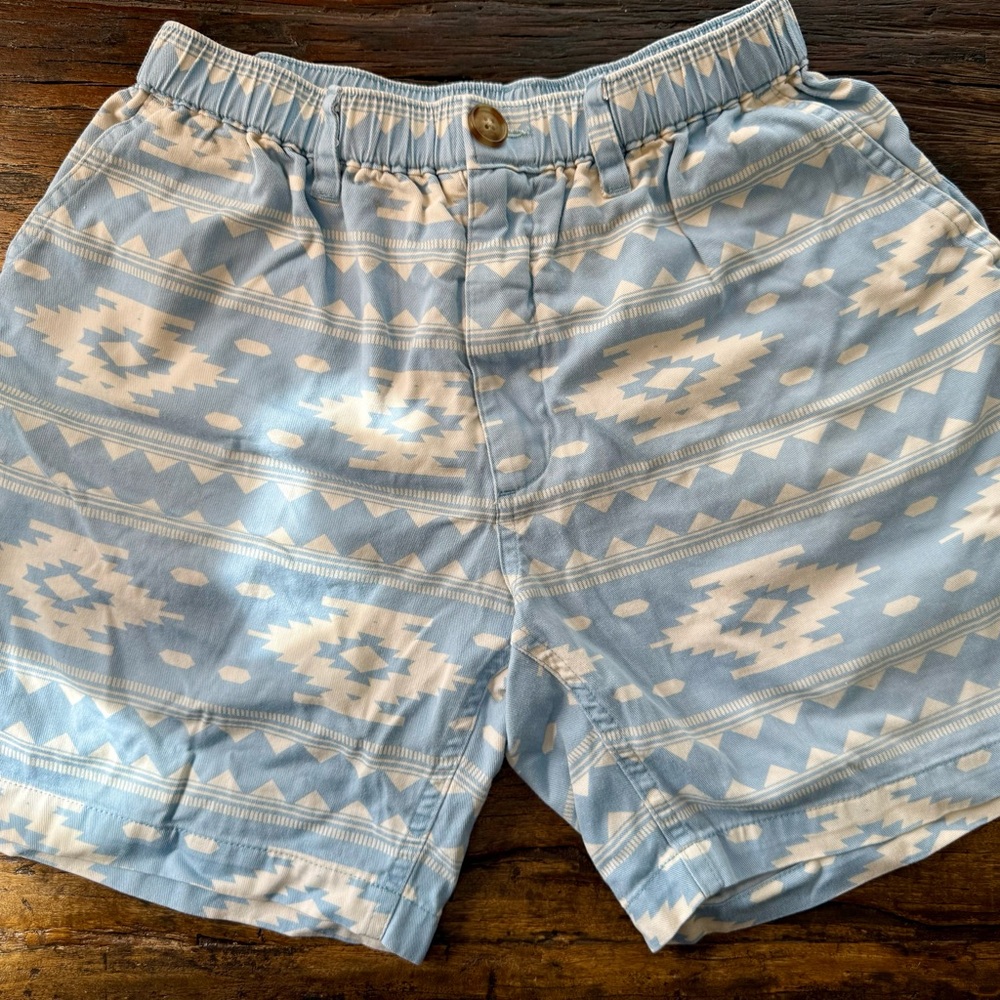 Chubbies Blue & White Shorts - men’s M